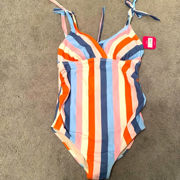Maternity Striped Swimsuit Size Small Cup D/DD - Picture 1 of 5